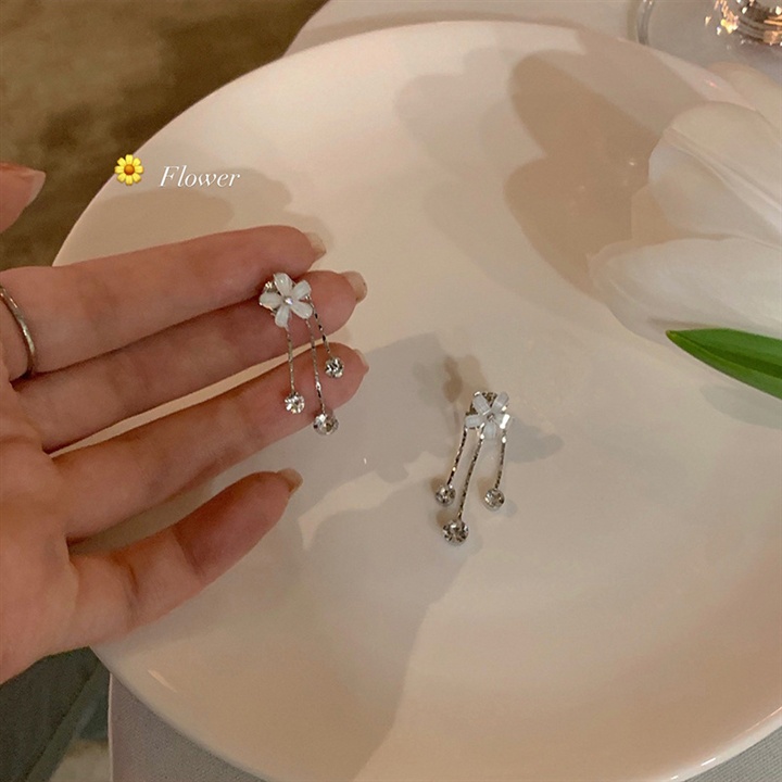 Khuyên Tai Tua Rua Đính Đá Pha Lê Họa Tiết Hoa Phong Cách Thời Trang Mới 2023