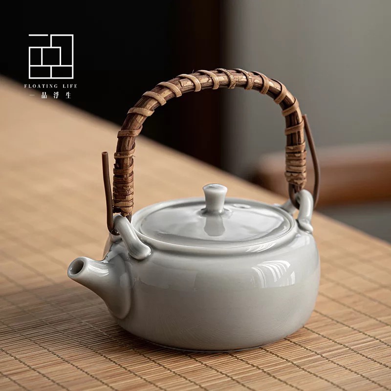 Ấm Trà Bằng Gốm Sứ Handmade Phong Cách Nhật Bản