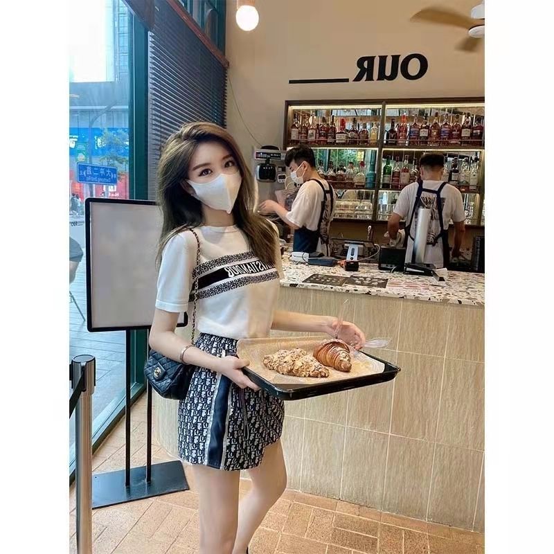 Bộ Đồ Thể Thao Ngắn Tay Thời Trang Mùa Hè 2023 Dành Cho Nữ