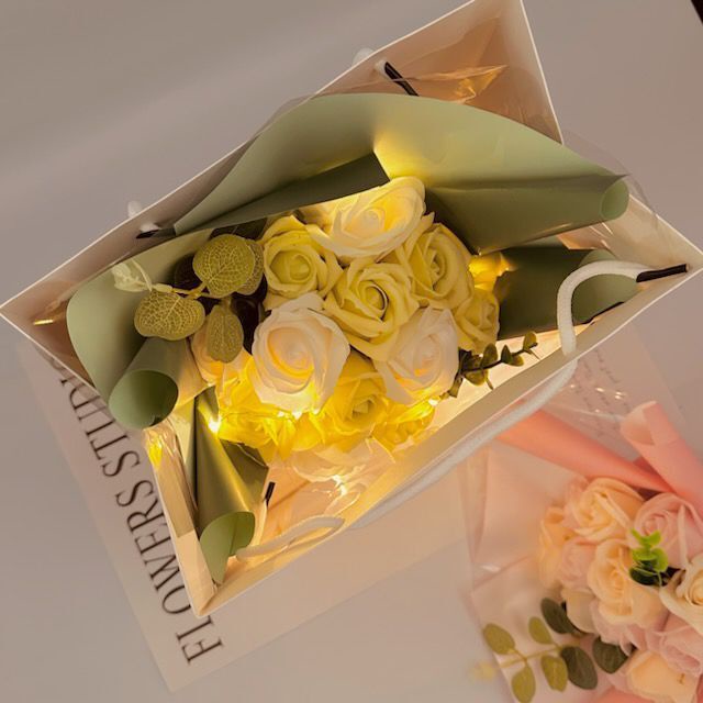 Hoa Hồng Sáng Tạo Làm Quà Sinh Nhật#Bó Hoa Cho Chị Em Gái Làm Quà Tặng Ý Nghĩa#Sản Phẩm Hoàn Thiện Hàng Có Sẵn Bó Hoa Tốt Cho Bạn Gái