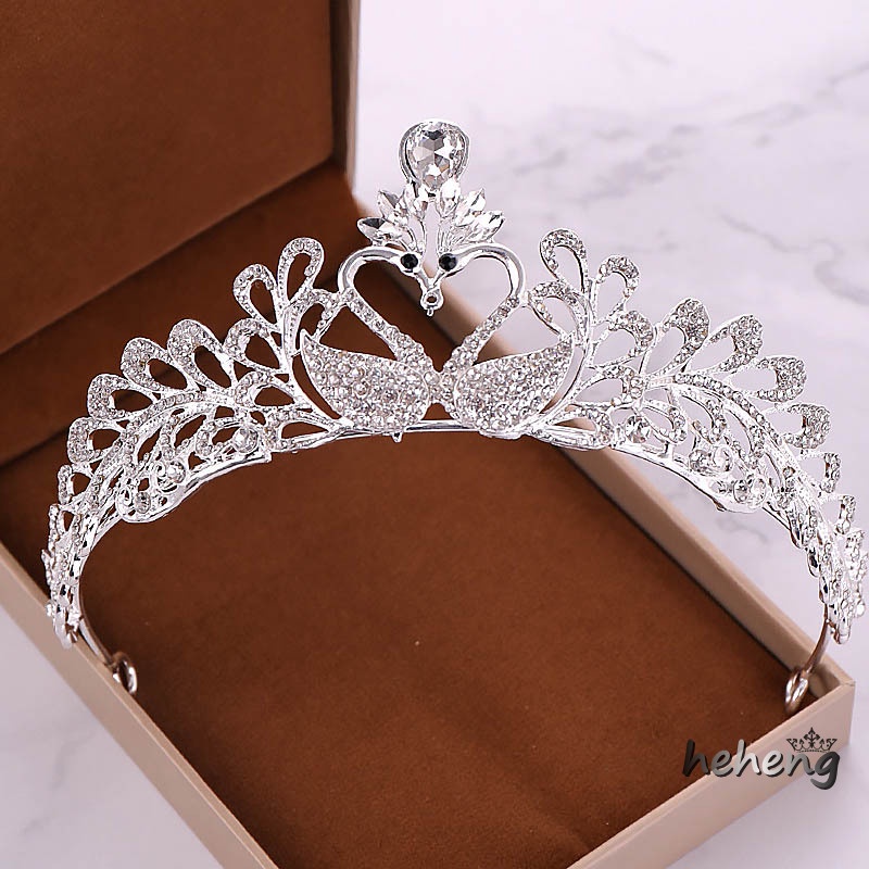 Vương Miện Cô Dâu Hình Thiên Nga Đính Đá Lấp Lánh