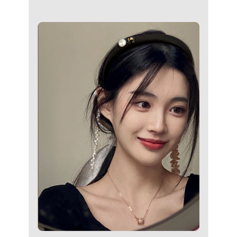 Kẹp Tóc Đính Hạt Ngọc Trai Phong Cách Mới 2023 Dễ Phối Đồ