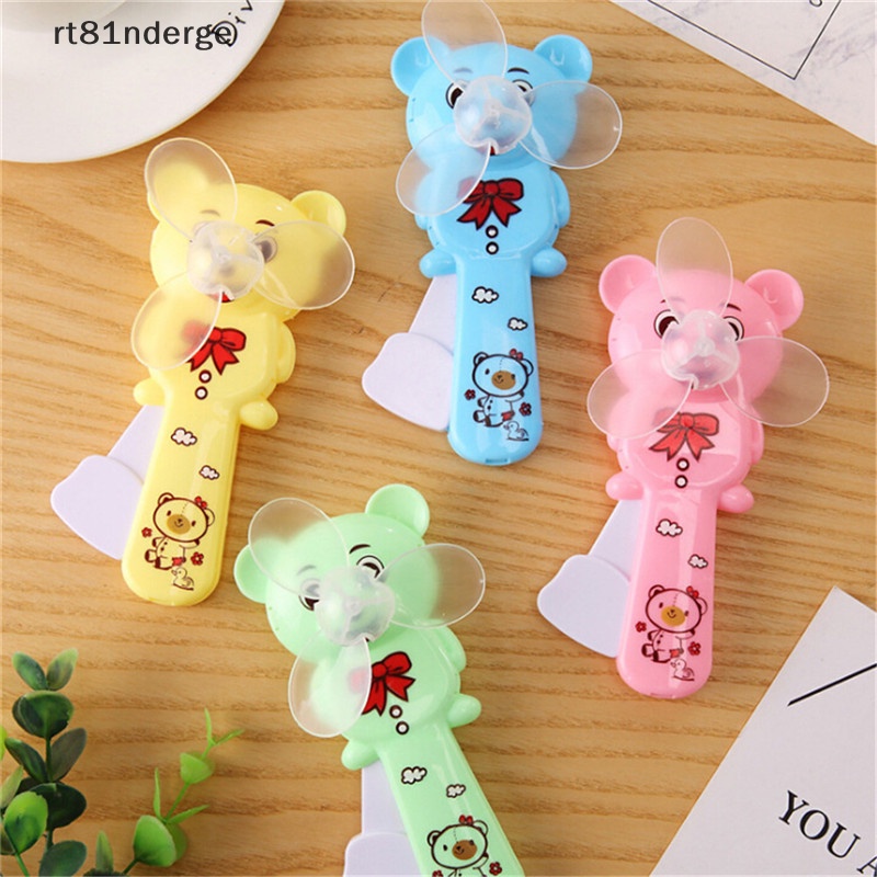 1 Quạt Mini Cầm Tay Hình Gấu Dễ Thương