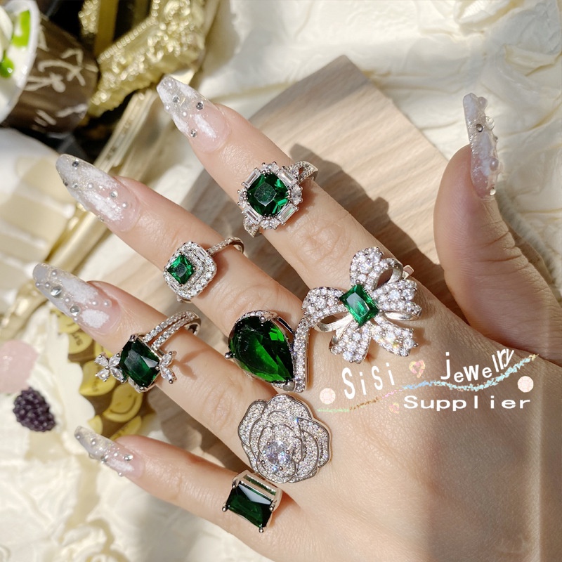 Nhẫn Mạ Vàng 18K Đính Đá Zircon Nhiều Mặt Hình Giọt Nước