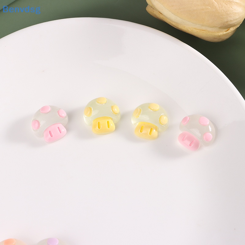 Bộ 10 Nấm Nhựa Resin Dạ Quang Dễ Thương Dùng Trang Trí Điện Thoại