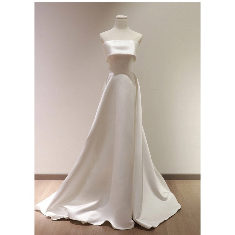 Đầm Cô Dâu Sát Nách Vải satin Màu Trắng Thời Trang