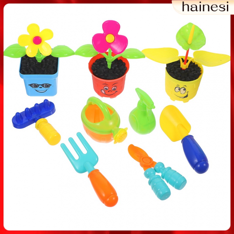 Bình Tưới Cây Bằng Nhựa Cho Bé