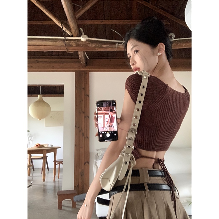 Áo Dệt Kim Ngắn Tay Cổ Vuông Hở Lưng Form Ôm Phong Cách Quyến Rũ