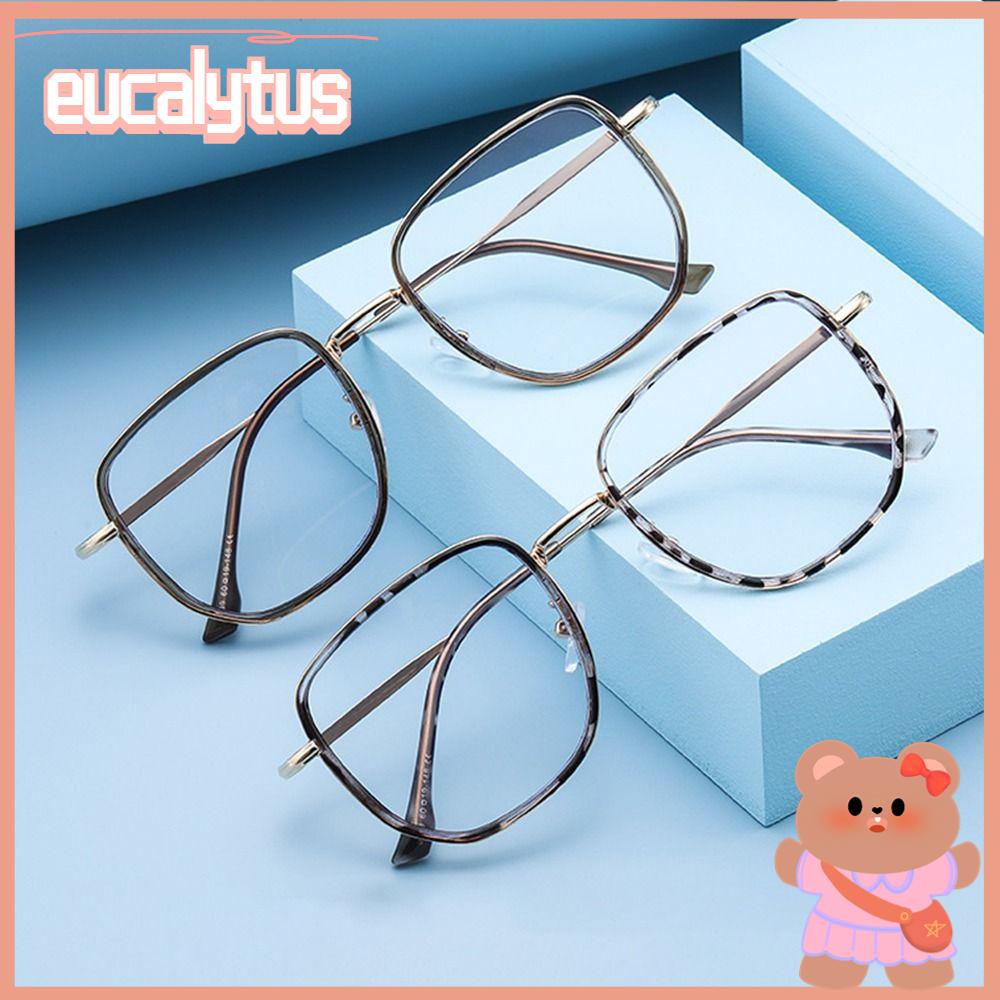 Mắt Kính Gọng Vuông Tròn Oversized Nhẹ Nhàng