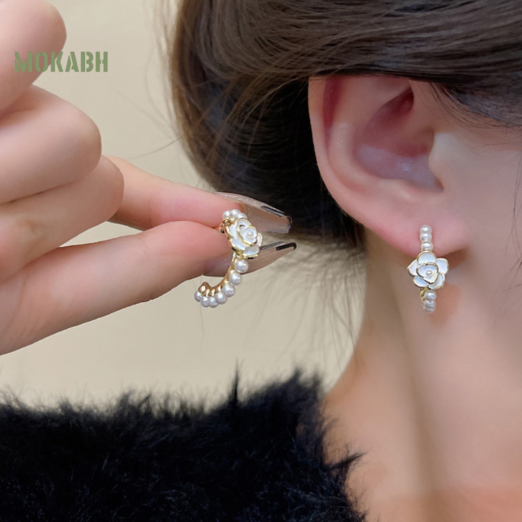 1 Đôi Bông Tai Tròn Đính Hoa Trà Phong Cách Pháp Thanh Lịch Không Phai Màu