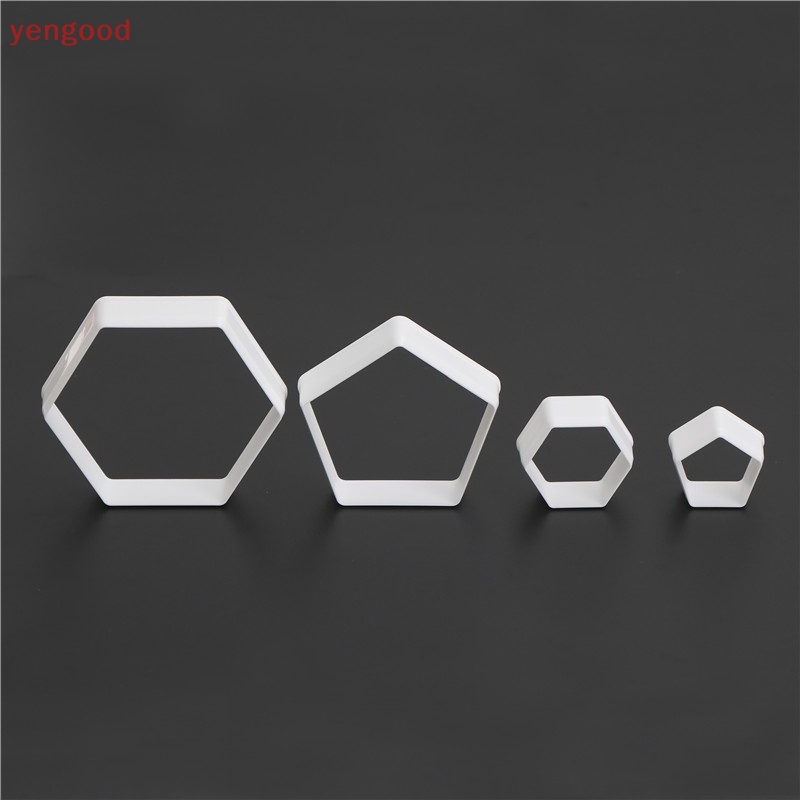 Bộ 4 Khuôn Cắt Bánh Hình Trái Bóng Độc Đáo