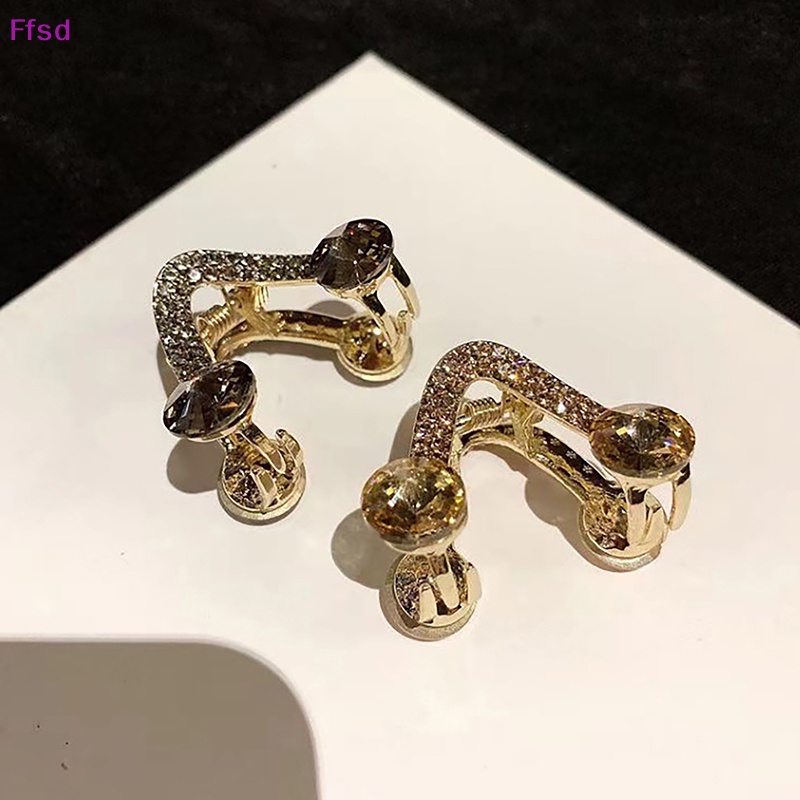 {Ffsd} Kẹp Tóc Mini Hình Chữ V Bằng Kim Loại Đính Kim Cương Giả Và Ngọc Trai Bán Chạy