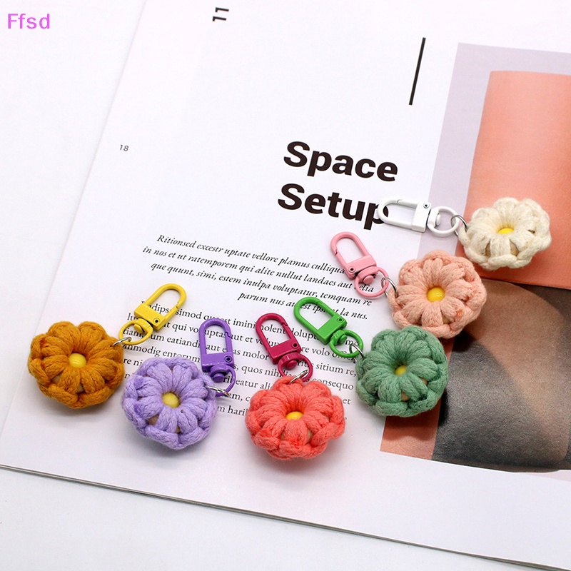 1 Móc Khóa Xe Hơi / Túi Xách Dệt Kim Hình Bông Hoa / Mặt Cười Nhỏ Xinh Trang Trí Cho Bạn Gái