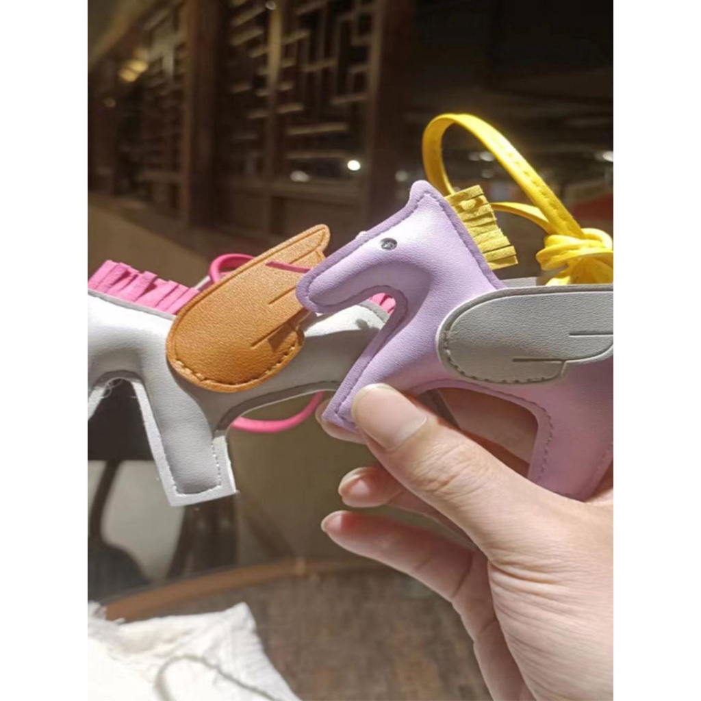 H Mặt Dây Chuyền Hình Ngựa pony mini May Bằng Tay Dễ Thương Trang Trí Túi Xách / Xe Hơi