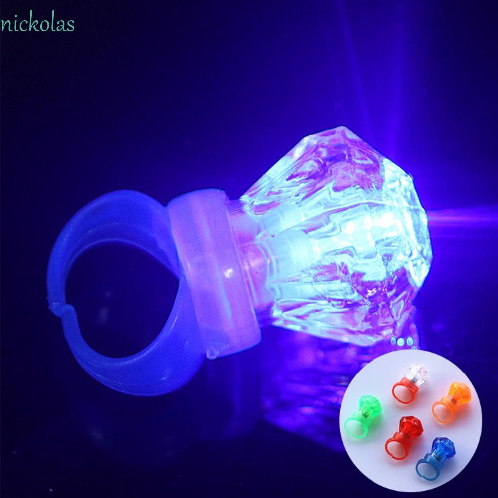 Nhẫn Đeo Tay Có Đèn LED Phát Sáng