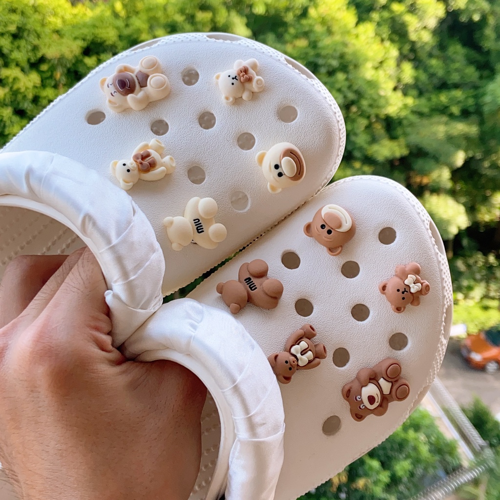 Set 10 Phụ Kiện Nút Thời Trang Hình Gấu / Chuột Mickey / Ruy Băng / Trà Sữa / Cà Phê Croc Jibz