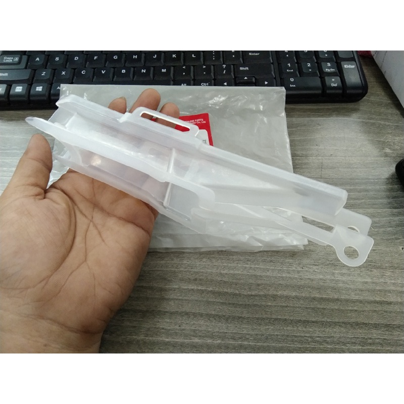Nhựa đỡ sên xe honda future 1