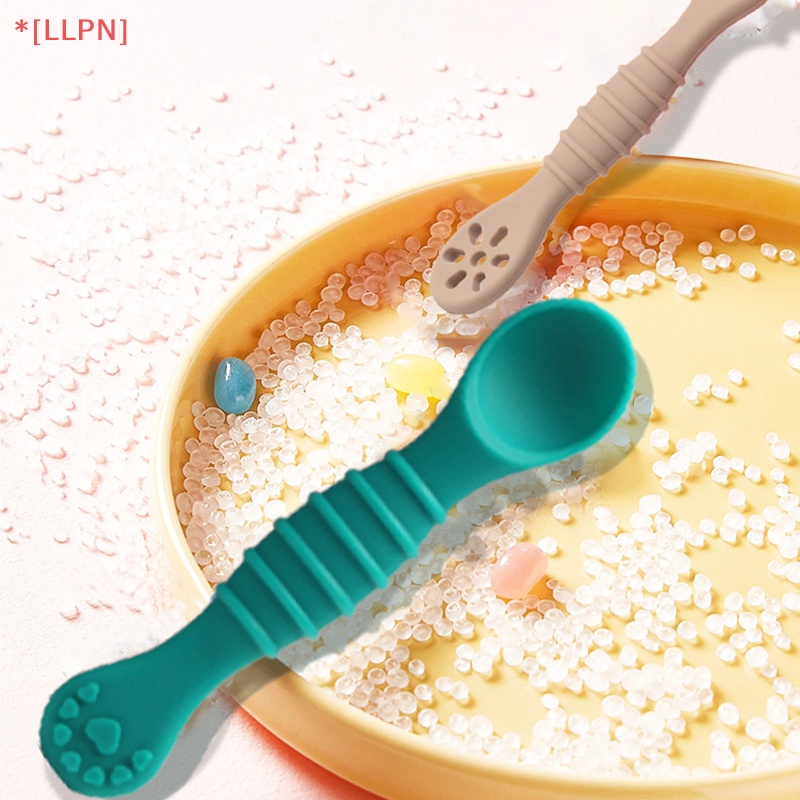 Bộ Muỗng Nĩa Bằng Silicon Mềm Tay Cầm Ngắn Cho Bé Tập Ăn