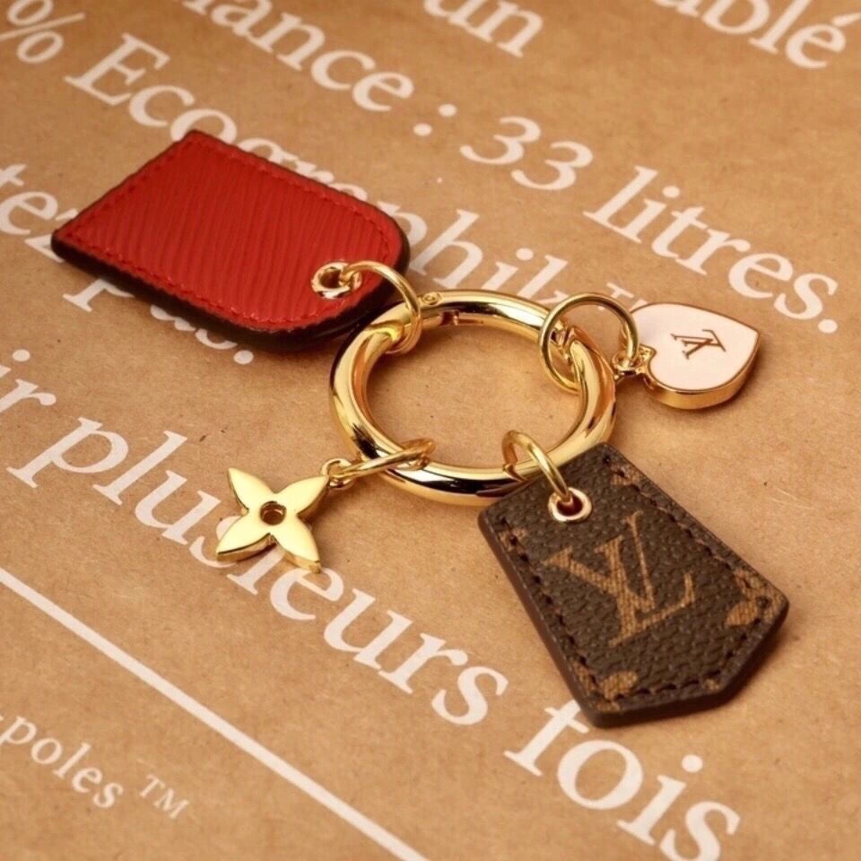 L-v high-quality vintage keychain móc khóa cá nhân hóa vòng chìa khóa ô tô sang trọng good-looking người nổi tiếng internet cao cấp bền