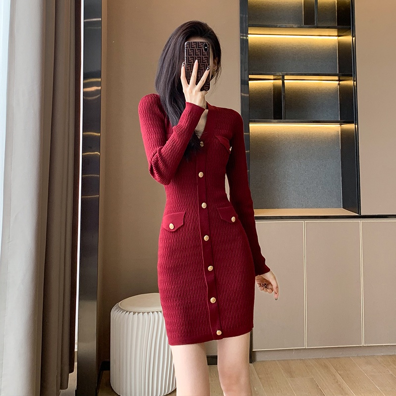 Multiplication french slim-fit sweater dress base 2023 mùa thu phong cách mới váy dệt kim màu đỏ phụ nữ mùa thu đông dài tay ff