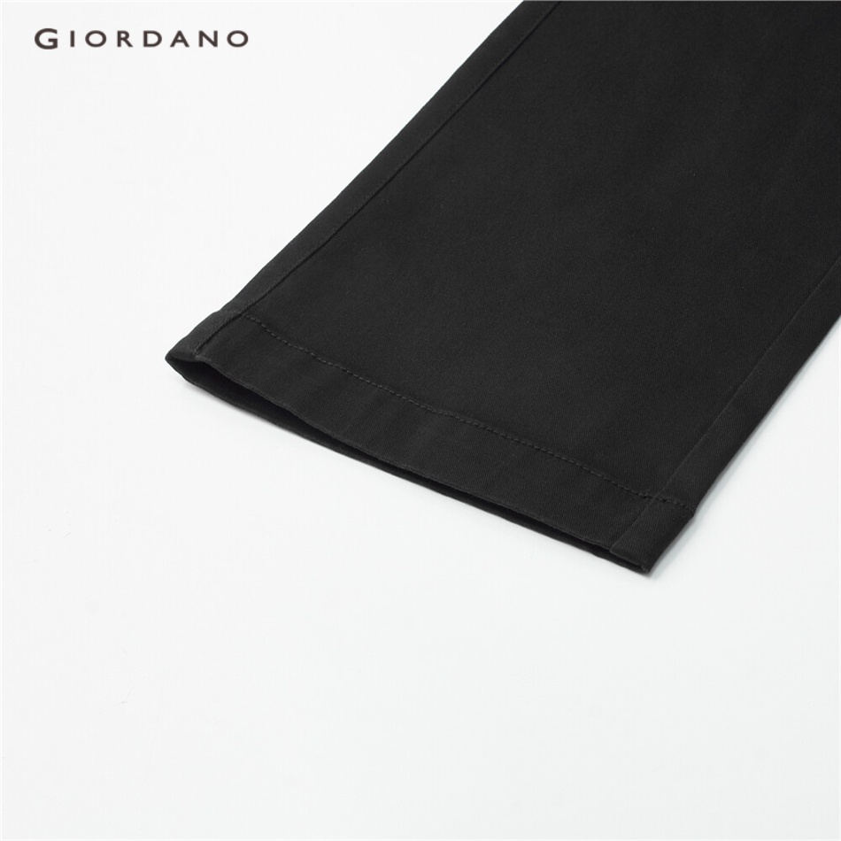 Quần nam GIORDANO 01113736 co giãn vừa vặn cạp vừa