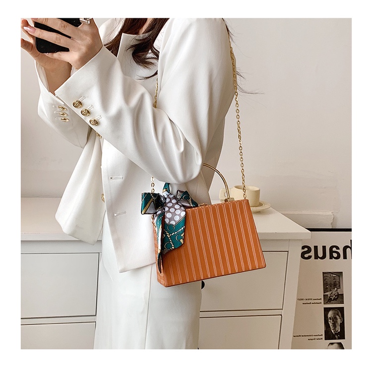 Túi Đeo Vai Hình Vuông Cỡ Nhỏ Bằng Lụa Phối Dây Đeo Sợi Xích Phong Cách Hàn Quốc Thời Trang Cho Nữ