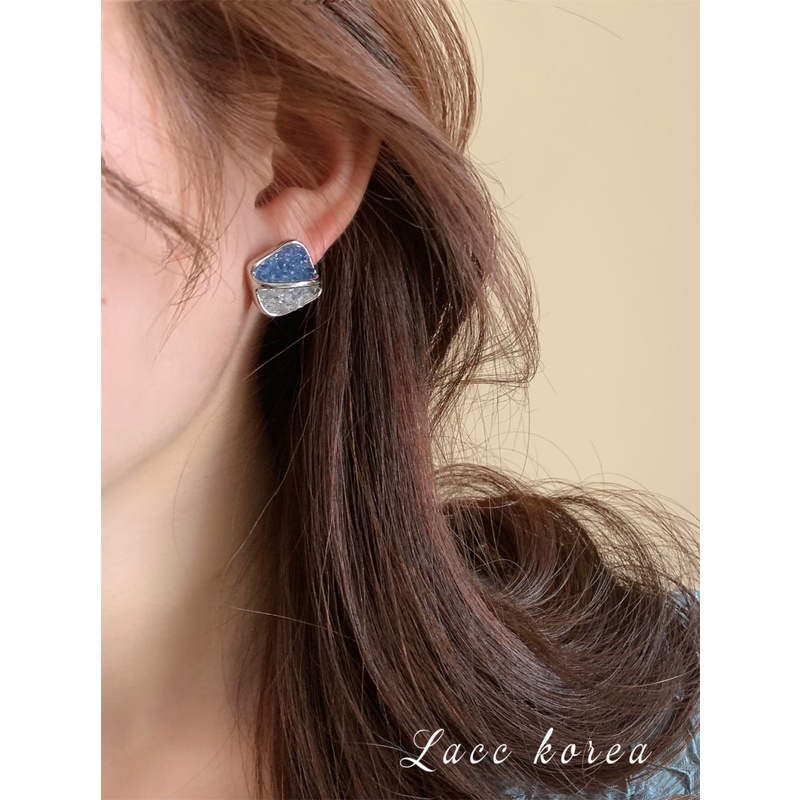 Khuyên Tai Dáng Vuông Đính Đá Sang Trọng