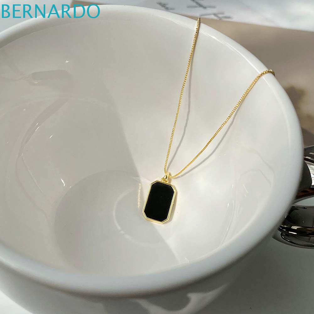 Vòng cổ Mặt Vuông Thời Trang Dành Cho Nữ