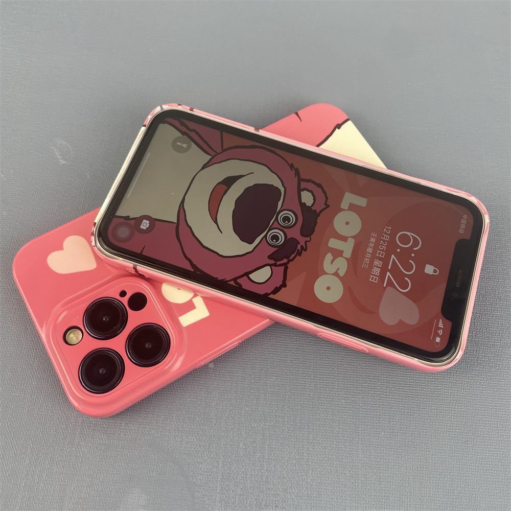 Ốp Điện Thoại Cứng Họa Tiết Gấu Và Dâu Tây Dễ Thương Cho Iphone 11 xr12 13 14pro max TR6Z