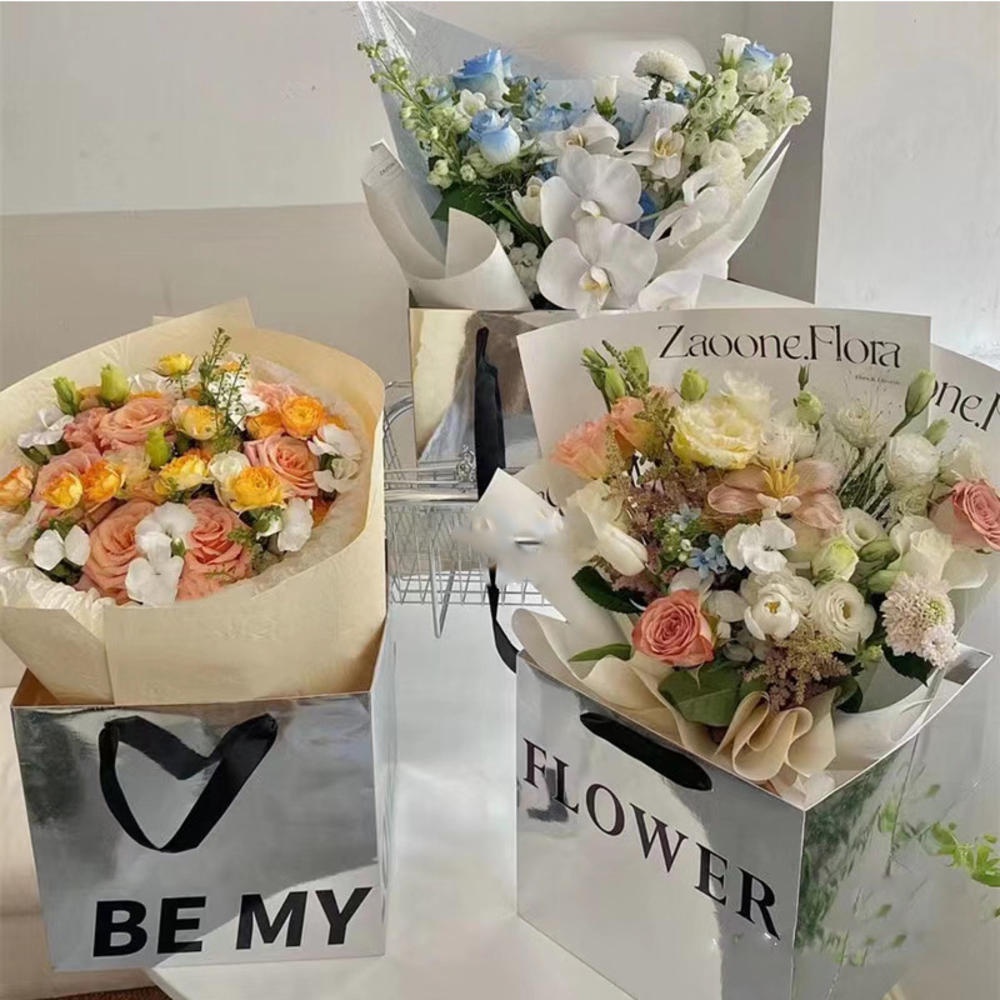 Túi Đựng Quà Hoa Màu Bạc Có Tay Cầm Nhỏ Gọn Cho Ngày Nhà Giáo