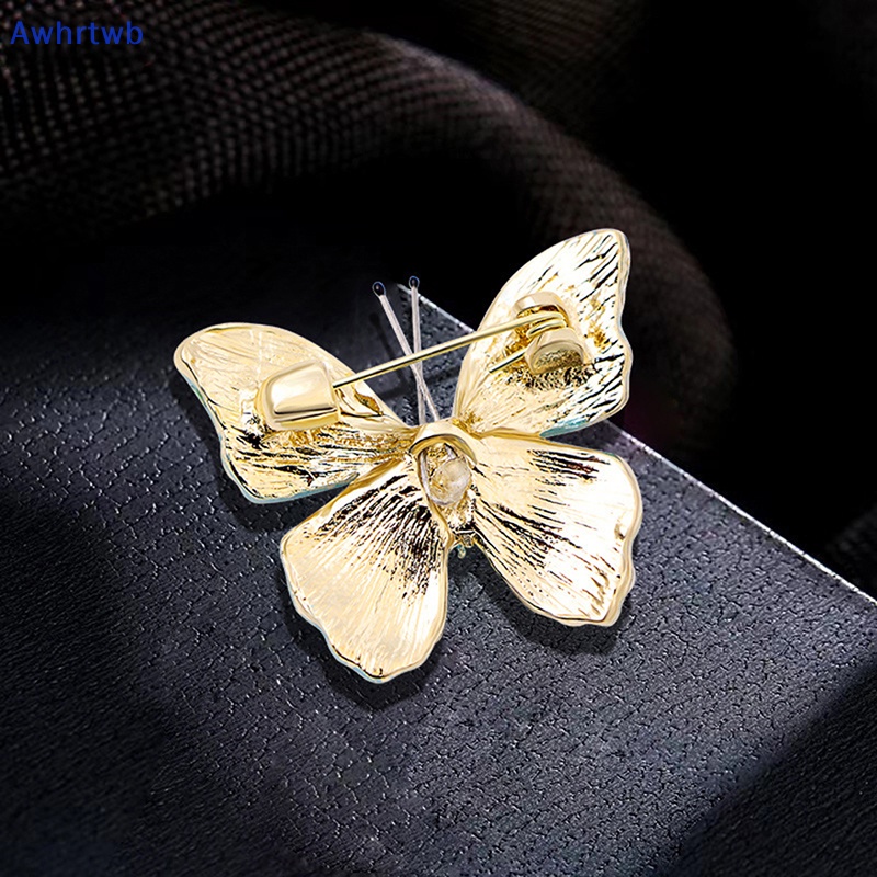 Ghim Cài Áo Hình Bướm Đính Đá Pha Lê Phong Cách Vintage Thời Trang Cho Nữ Mới