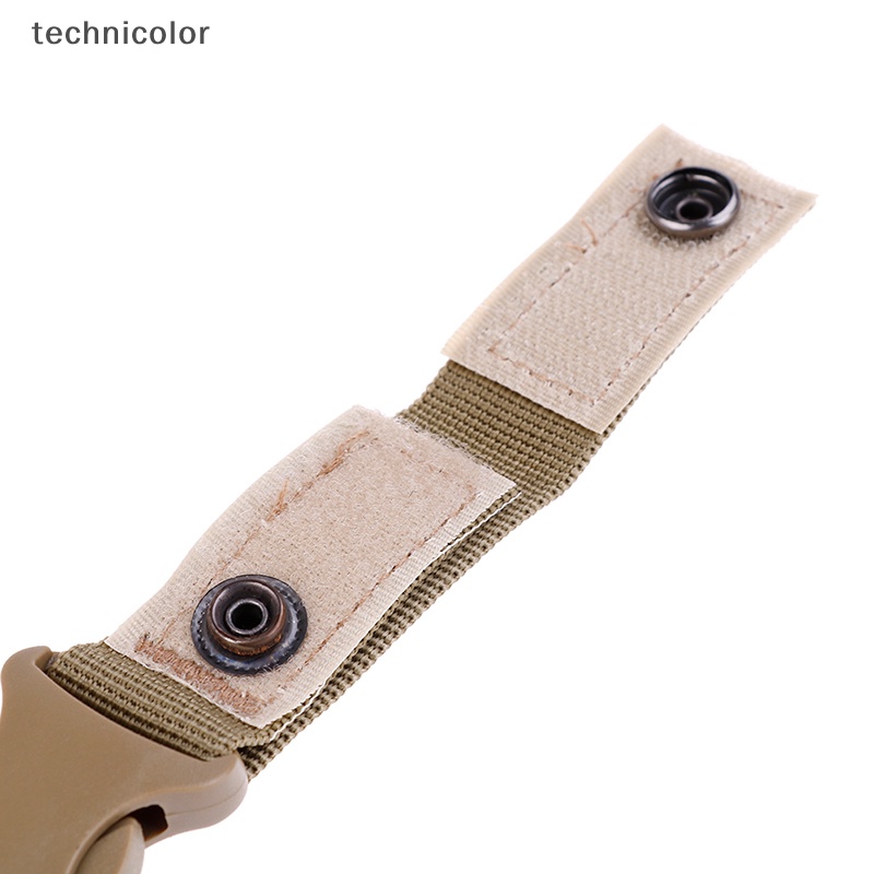 Set 2 Móc Treo Ba Lô / Chai Nước Công Nghệ Màu Trơn Có Khóa Cài Tygg