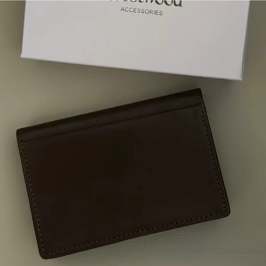 Ví Da Bò Cỡ Lớn Đựng Thẻ Vivienne Westwood Saturn