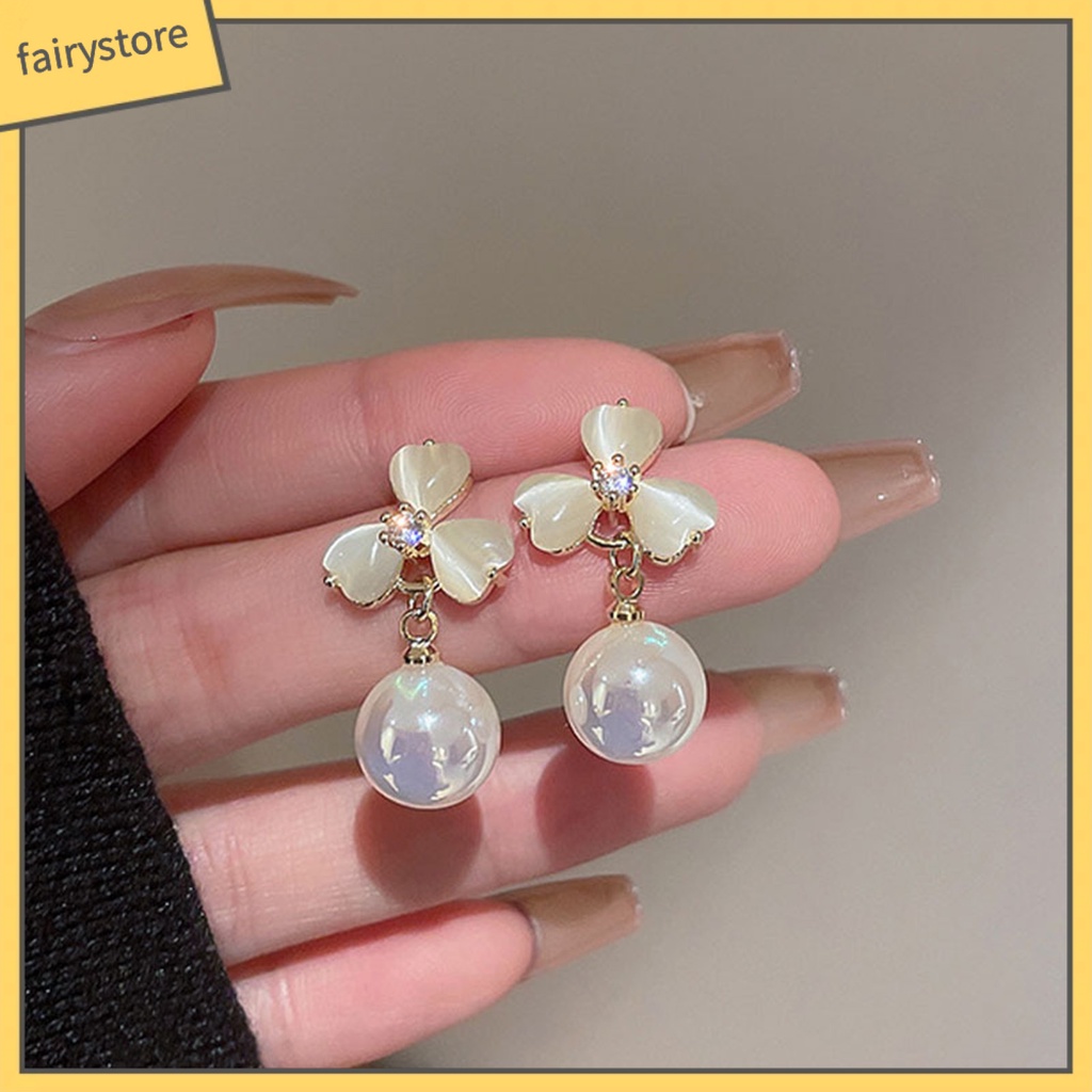 1 Đôi Bông Tai Hình Hoa Đính Ngọc Trai Giả Phong Cách Pháp Thanh Lịch Dành Cho Nữ