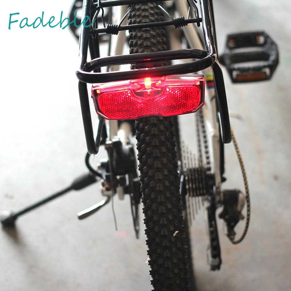 Đèn LED Phản Quang Gắn Yên Sau Xe Đạp Leo Núi Tiện Dụng