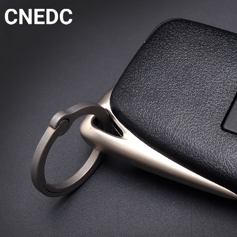 Móc Khóa Xe Hơi Bằng Hợp Kim Titan Co Giãn Sáng Tạo Cho Nam