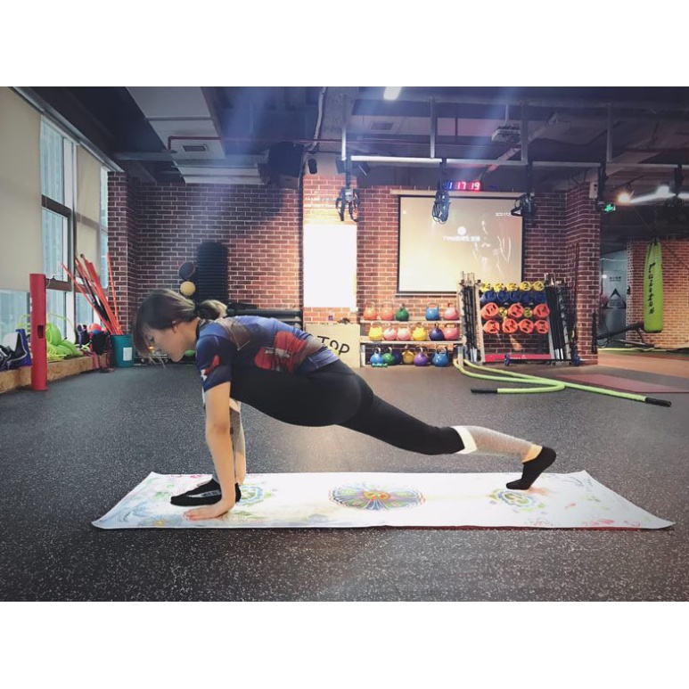 Yoga Mat trải khăn thấm mồ hôi chống ẩm trượt yoga trải khăn in yoga chăn yoga di động vệ sinh