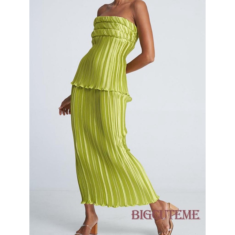 [] - Set Áo Cổ Thuyền Hở Vai Màu Trơn + Chân Váy Dài Cho Nữ