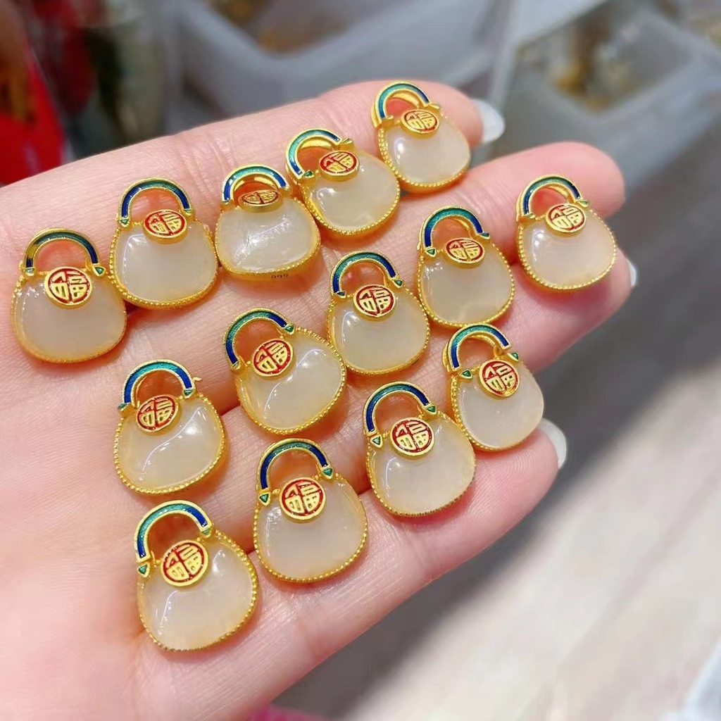 Mặt Dây Chuyền Hình Túi May Mắn Bằng Đá Ngọc Bích Màu Vàng Sang Trọng diy