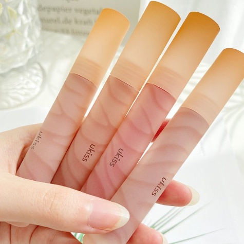 Son Môi Ukiss Giữ Ẩm Chống Thấm Nước Lâu Trôi Không Dính Ly Khi Uống Nước
