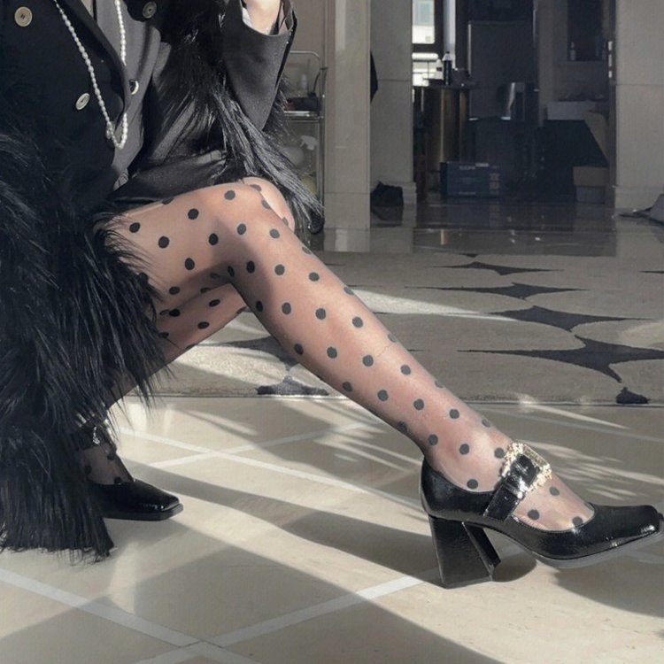 Giày Cao Gót Da Bóng Ôm Chân Phối Khóa Cài Thanh Lịch