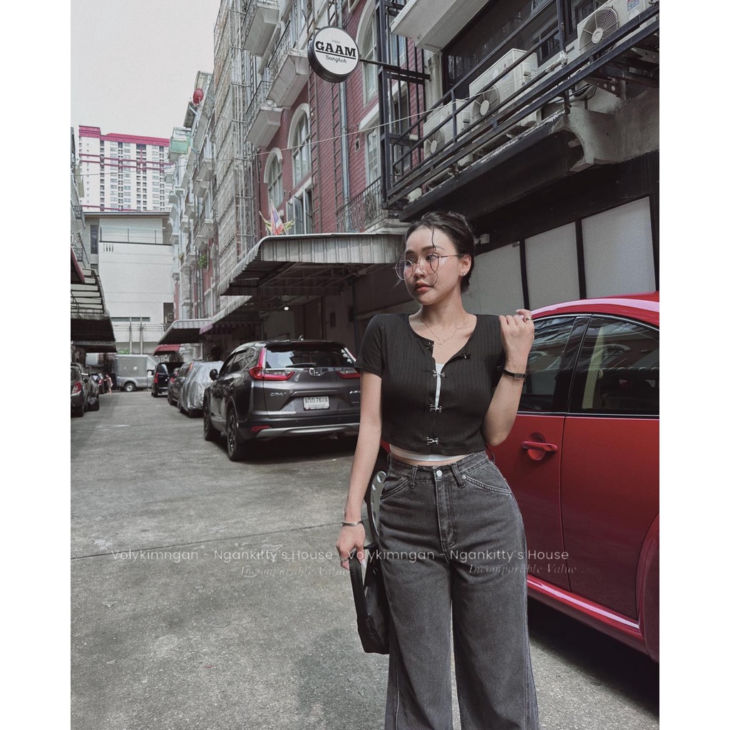 Áo kèm khoác cài sắt     