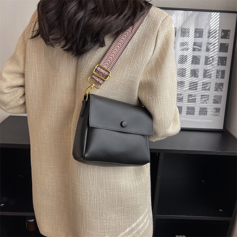 Túi Đeo Chéo Hình Vuông Nhỏ Quai Đơn Giản Thời Trang Mới 2023 HZFTR0585