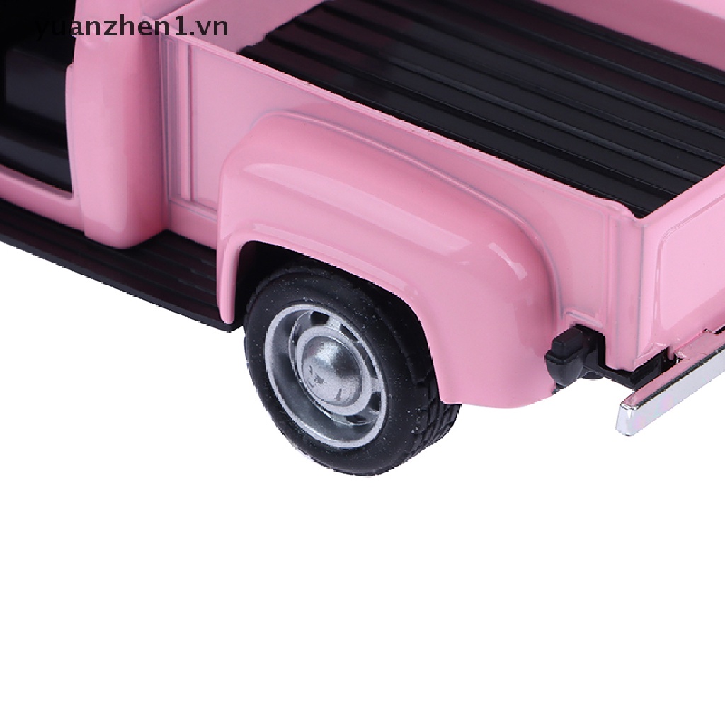 Mô Hình Xe Hơi Bằng Hợp Kim Tỉ Lệ 1 / 32