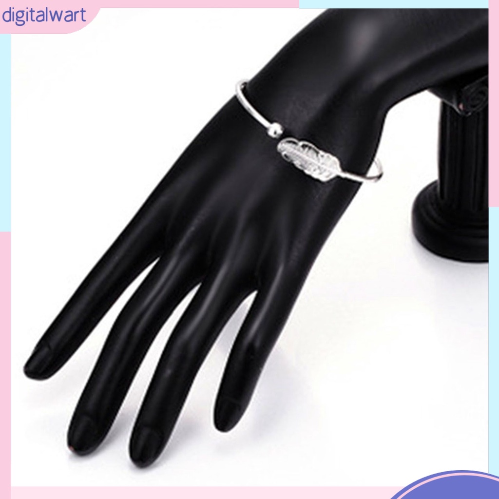 Vòng Đeo Tay Hình Tròn Màu Sắc Bạc Họa Tiết Lông Vũ Đơn Giản Có Thể Điều Chỉnh Cho Ngày Valentine