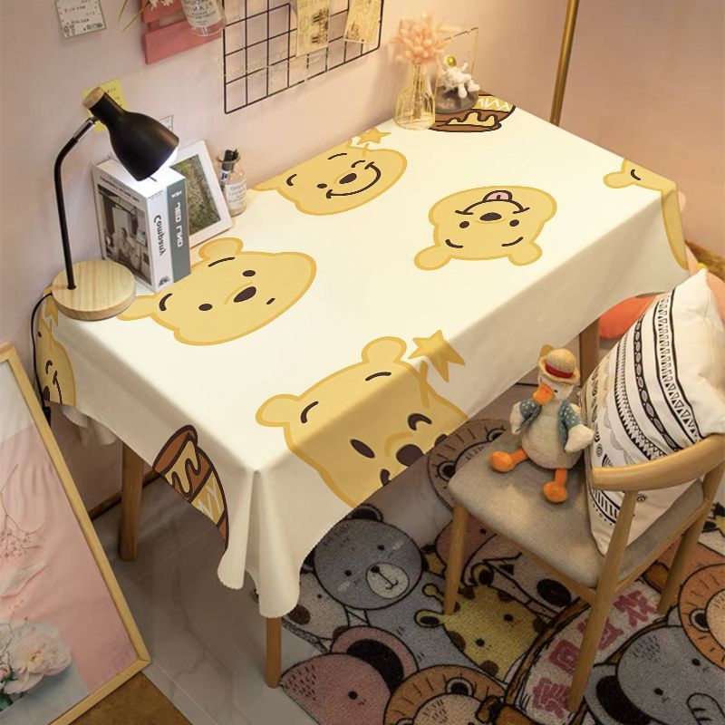 Khăn Trải Bàn Họa Tiết Hoạt Hình Gấu Pooh Dễ Thương