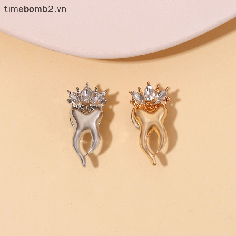 {Timebomb} Ghim Cài Cổ Áo Tráng Men Họa Tiết Hoạt Hình Bảo Vệ Răng Cho Học Sinh.