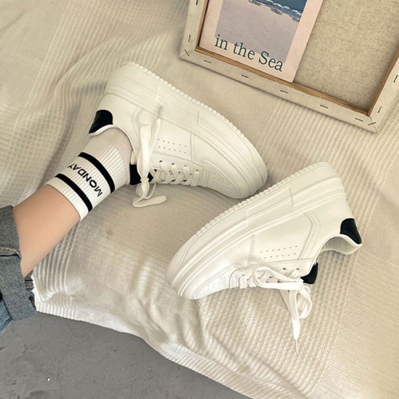 BẠCH LỘC ĐẠI NHÂN✨Giày  mũi tròn đế dày phong cách đường phố thông thường cho nữ