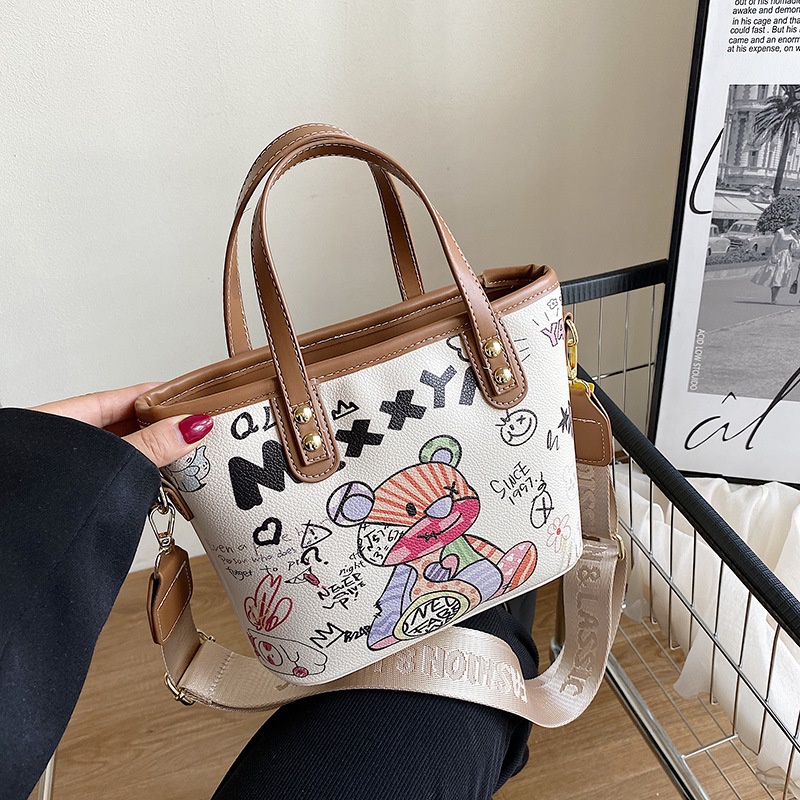 Túi Xách Đeo Vai Sức Chứa Lớn Họa Tiết Graffiti Hoạt Hình Thời Trang Cho Nữ
