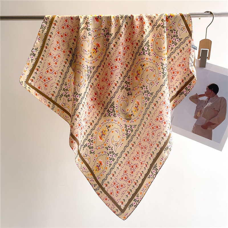 Khăn Choàng Cổ Vuông 70X70Cm Bằng Lụa In Họa Tiết Hoa Nhí Xinh Xắn Thời Trang Cho Nữ
